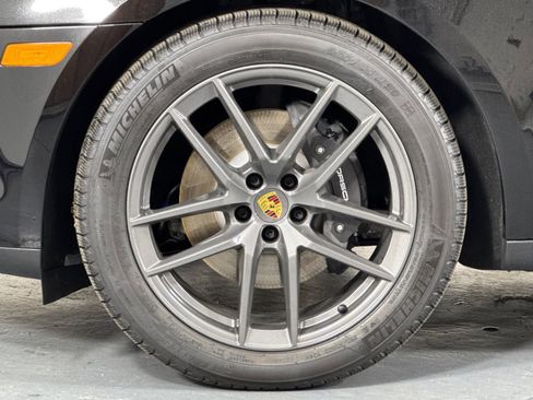 New 2026 Porsche Macan image 34