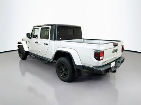 Used 2022 Jeep Gladiator Sport AWD/4WD image 5