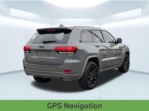 Used 2020 Jeep Grand Cherokee Altitude RWD image 6