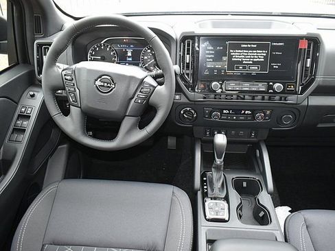 New 2026 Nissan Frontier SV w/ SV Convenience Package image 9