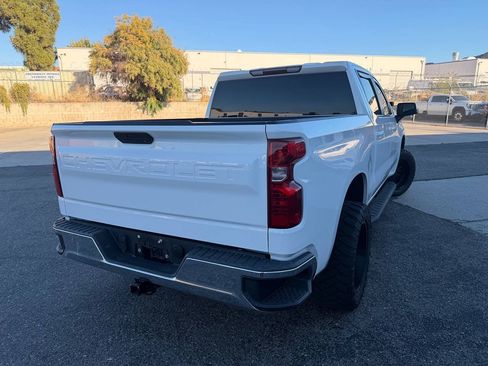 Used 2021 Chevrolet Silverado 1500 LT AWD/4WD image 19