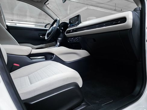 Certified 2023 Honda HR-V LX image 36