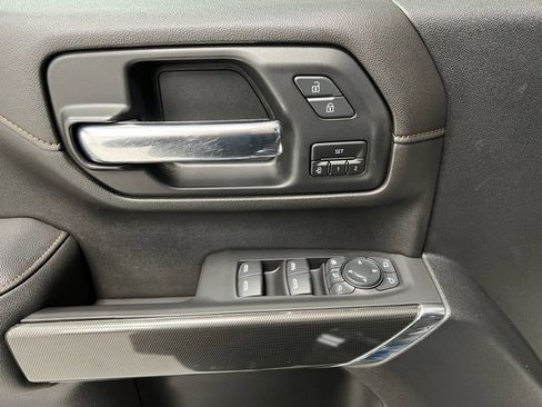 Used 2020 GMC Sierra 2500 AT4 w/ AT4 Premium Package image 24