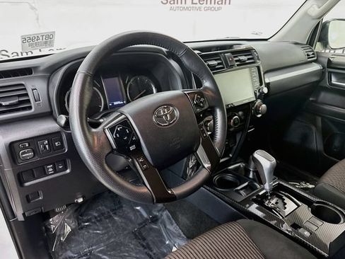 Used 2024 Toyota 4Runner TRD Off-Road AWD/4WD image 9