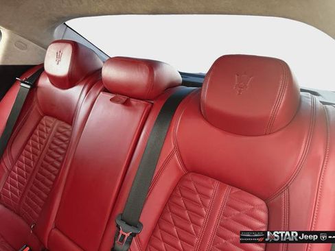 Used 2021 Maserati Ghibli Trofeo image 25