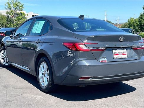 Used 2025 Toyota Camry LE w/ Convenience Package AWD/4WD image 11