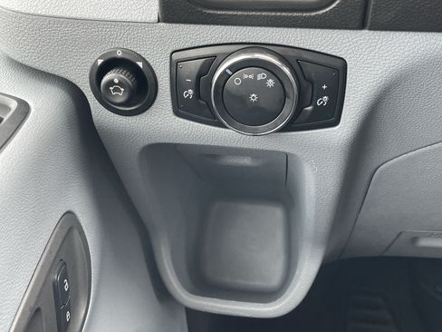 Used 2015 Ford Transit 350 XLT RWD image 20