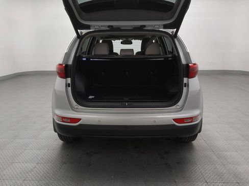 Used 2017 Kia Sportage EX w/ EX Technology Package FWD image 29