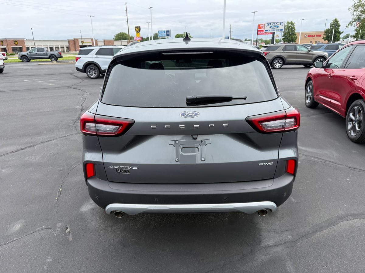 Used 2024 Ford Escape Active w/ Tech Pack #2 AWD/4WD image 5