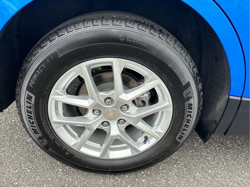 Certified 2024 Chevrolet Equinox LT w/ LPO, Floor Liner Package FWD image 25