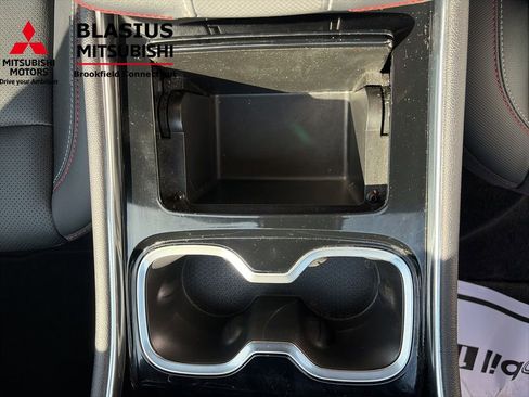 Used 2025 Chevrolet Traverse Z71 image 22