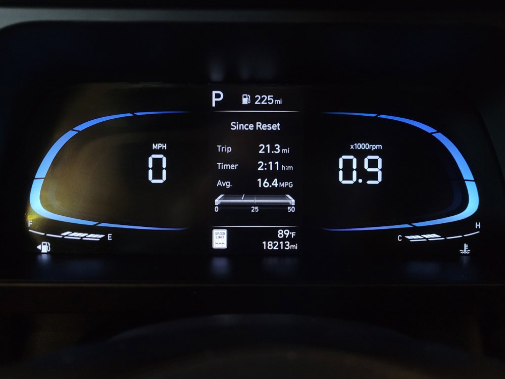 Used 2025 Hyundai Elantra Sport FWD image 23