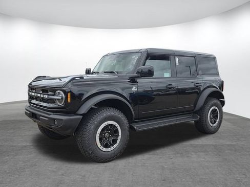 New 2026 Ford Bronco Outer Banks w/ Sasquatch Package AWD/4WD image 4