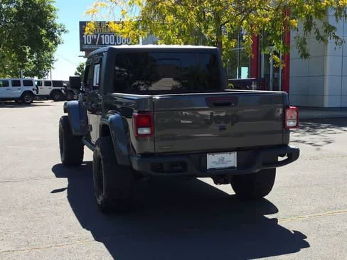 Used 2023 Jeep Gladiator Sport AWD/4WD image 7