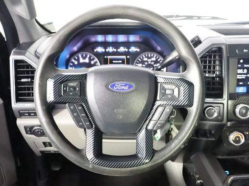 Used 2019 Ford F250 XLT w/ XLT Premium Package AWD/4WD image 30