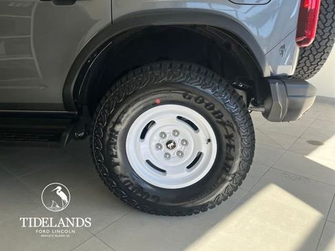 New 2025 Ford Bronco Heritage Edition image 31