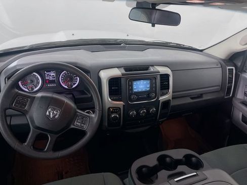 Used 2020 RAM 1500 Classic SLT RWD image 22