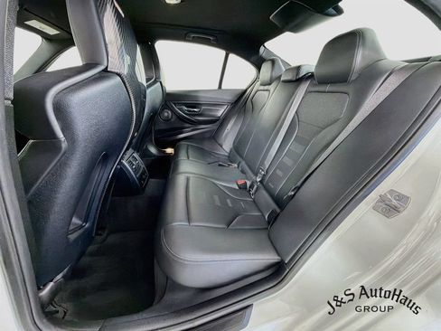 Used 2018 BMW M3 RWD image 26