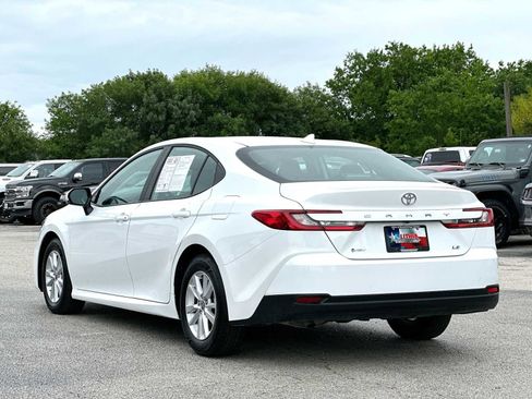 Used 2025 Toyota Camry LE FWD image 13