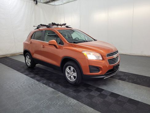 Used 2015 Chevrolet Trax LT AWD/4WD image 13