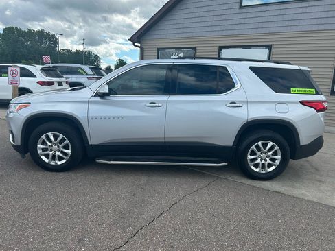 Used 2019 Chevrolet Traverse LT FWD image 8