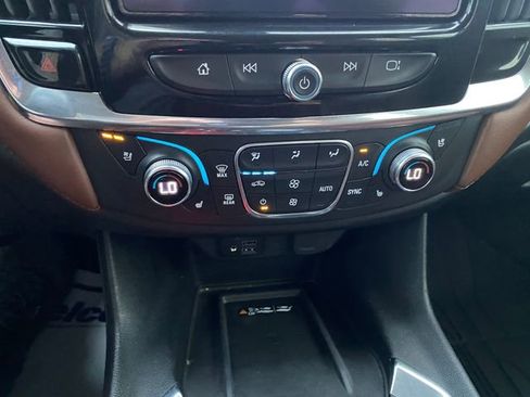 Used 2021 Chevrolet Traverse High Country w/ LPO, Floor Liner Package FWD image 23