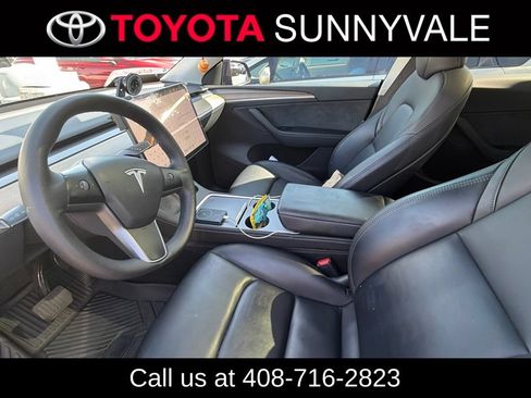 Used 2024 Tesla Model Y Long Range AWD/4WD image 3