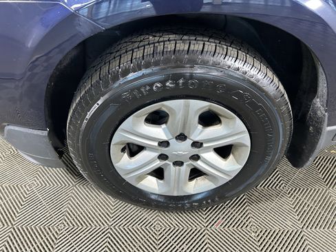 Used 2017 Chevrolet Traverse LS FWD image 9