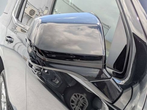 Used 2025 Chevrolet Tahoe LT AWD/4WD image 11