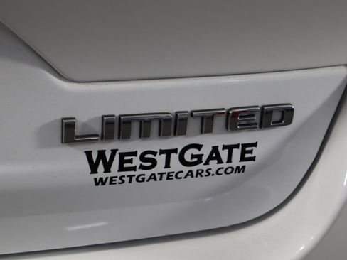 Used 2023 Jeep Grand Cherokee Limited AWD/4WD image 52
