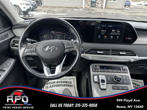 Used 2020 Hyundai Palisade SEL w/ Premium Package image 14
