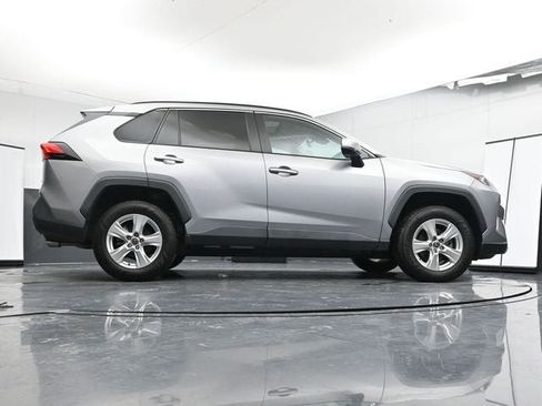 Used 2021 Toyota RAV4 XLE image 35