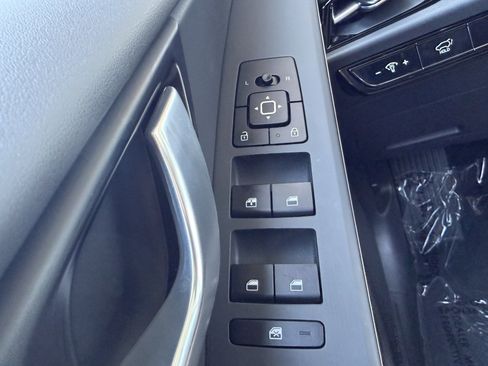 Used 2025 Kia Niro Wind FWD image 25