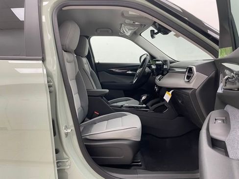 New 2026 Chevrolet TrailBlazer LT w/ Convenience Package AWD/4WD image 15