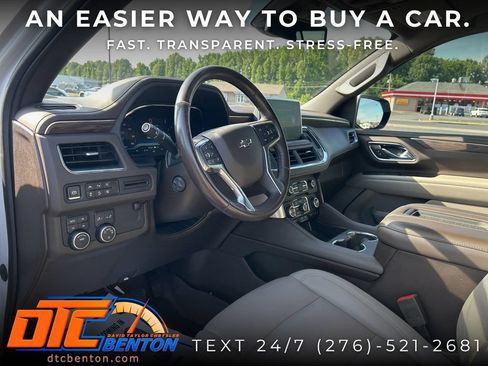 Used 2023 Chevrolet Suburban Z71 w/ Luxury Package AWD/4WD image 11