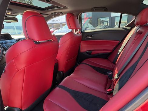 Used 2019 Acura ILX Premium and A-SPEC Packages image 4