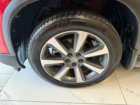 Used 2025 Honda Pilot Elite image 40