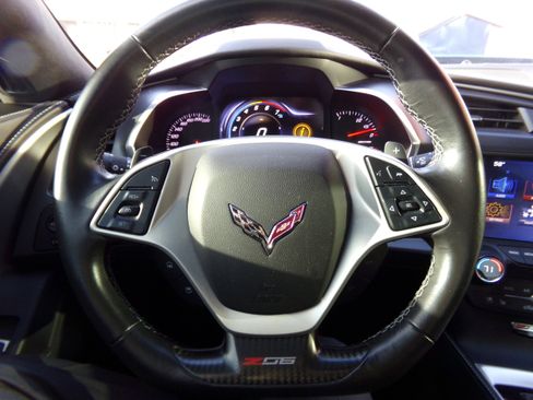 Used 2019 Chevrolet Corvette Z06 image 17