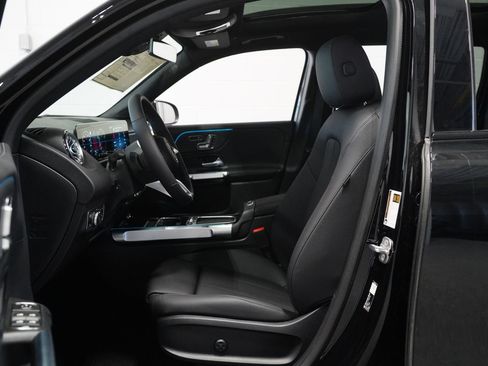 New 2026 Mercedes-Benz GLB 250 4MATIC image 14