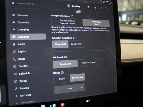 Used 2021 Tesla Model Y Performance image 29