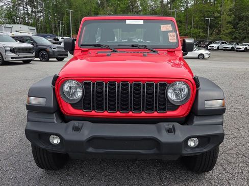 Used 2024 Jeep Wrangler Unlimited Sport AWD/4WD image 2