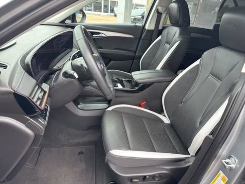 Used 2025 Buick Envision Sport Touring AWD/4WD image 11