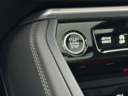 New 2025 Audi Q5 Premium Plus image 22