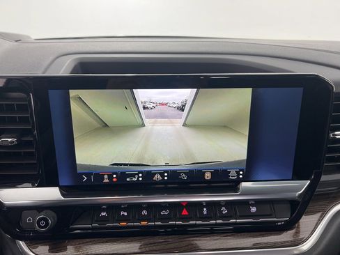 Used 2025 Chevrolet Silverado 1500 LT image 14