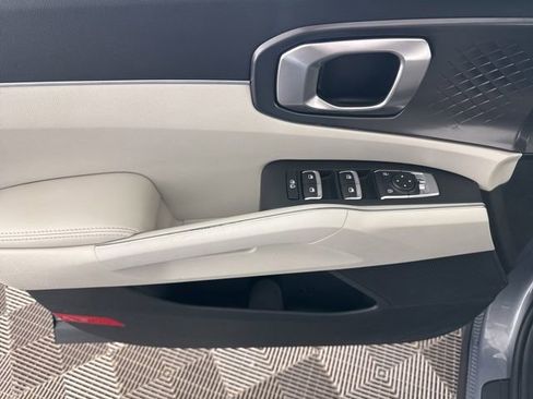 Certified 2025 Kia Sorento S AWD/4WD image 20