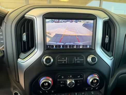Used 2019 GMC Sierra 1500 SLT AWD/4WD image 28