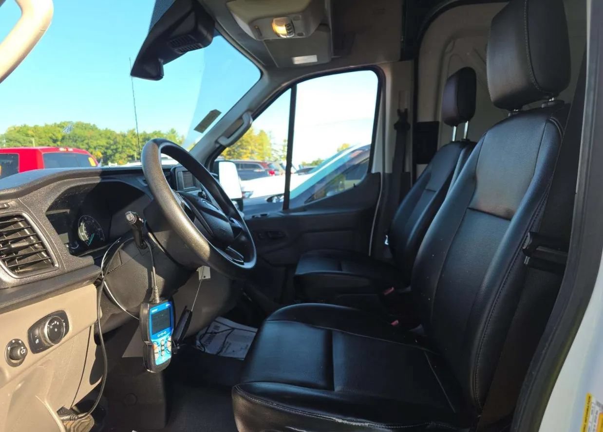 Used 2020 Ford Transit 250 Medium Roof AWD image 42