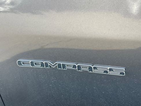 Used 2018 Jeep Compass Latitude w/ Popular Equipment Group image 7