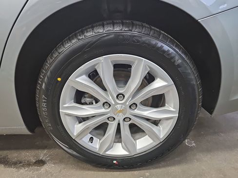 Used 2024 Chevrolet Malibu LT image 32