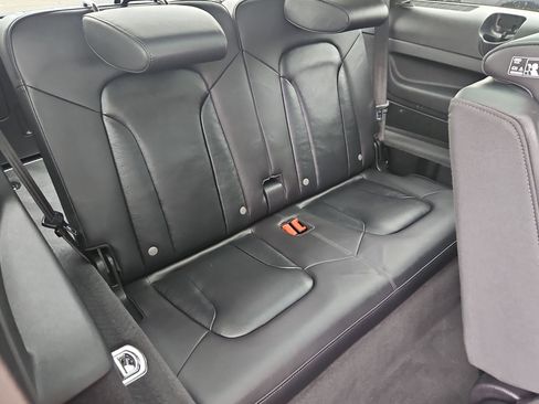 Used 2015 Audi Q7 3.0T Premium Plus w/ Premium Plus Package image 33